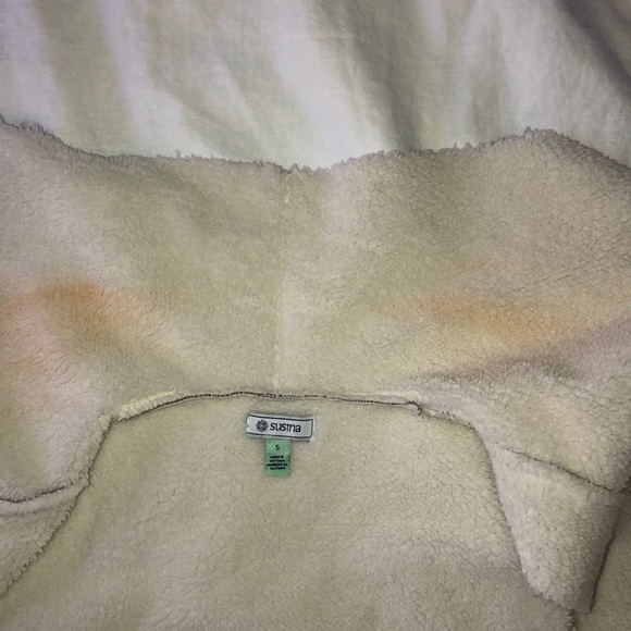 Vest - Picture 3 of 3